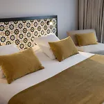 Le Saint-nicolas 4* لا روشيل