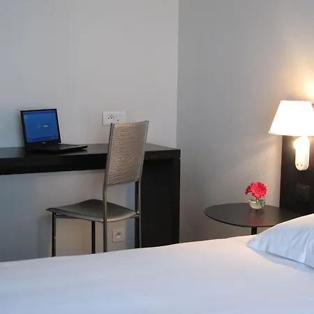 Le Saint-nicolas Hotel 4*