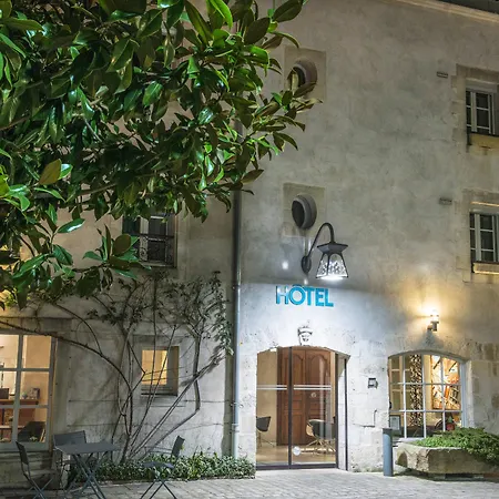 Le Saint-nicolas Hotel 4*