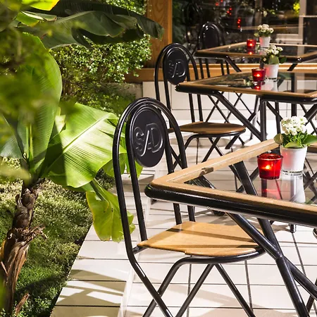 Le Saint-nicolas Hotel 4*