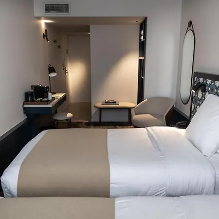 Le Saint-nicolas Hotel 4*