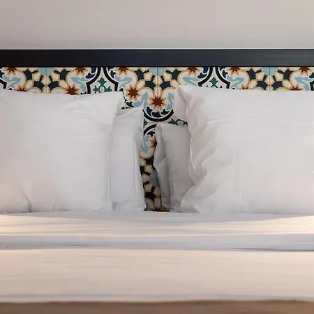 Le Saint-nicolas Hotel 4*
