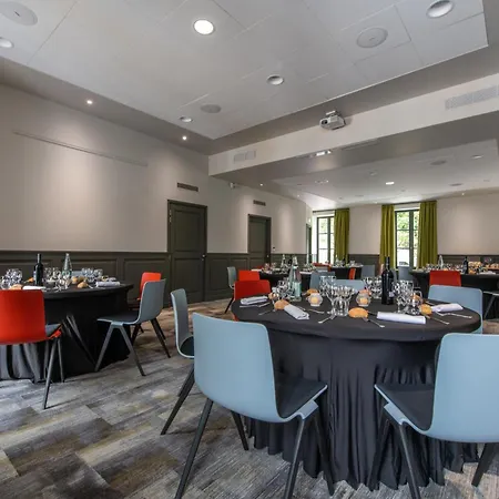 Le Saint-nicolas Hotel 4*