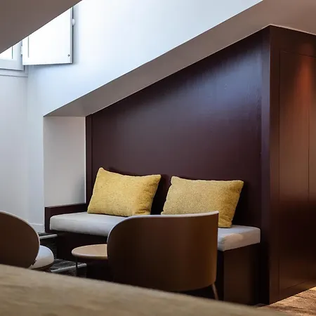 Le Saint-nicolas Hotel 4*