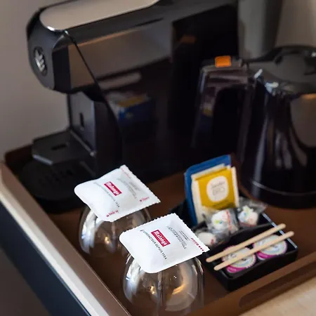 Le Saint-nicolas Hotel 4*