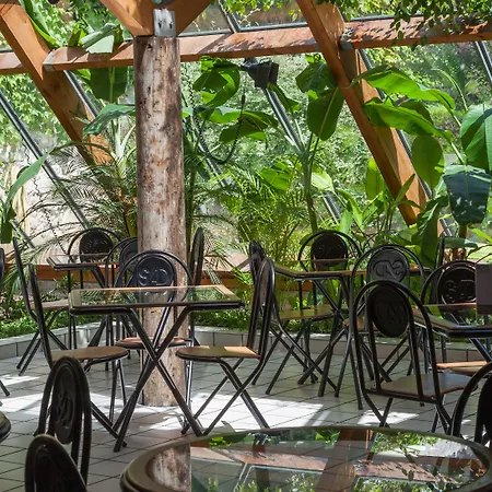 מלון Le Saint-nicolas 4*