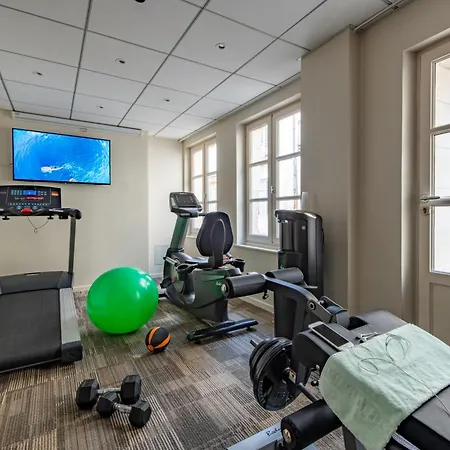 Le Saint-nicolas 4* לה רושל