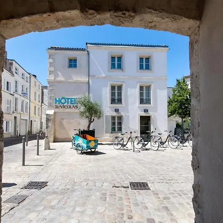 Le Saint-nicolas מלון 4*