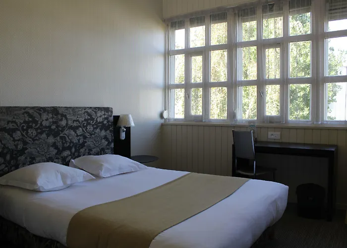 Le Saint-nicolas Hotel 4*