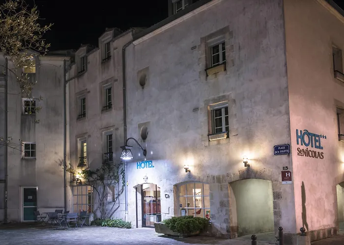 Le Saint-nicolas Hotel 4*